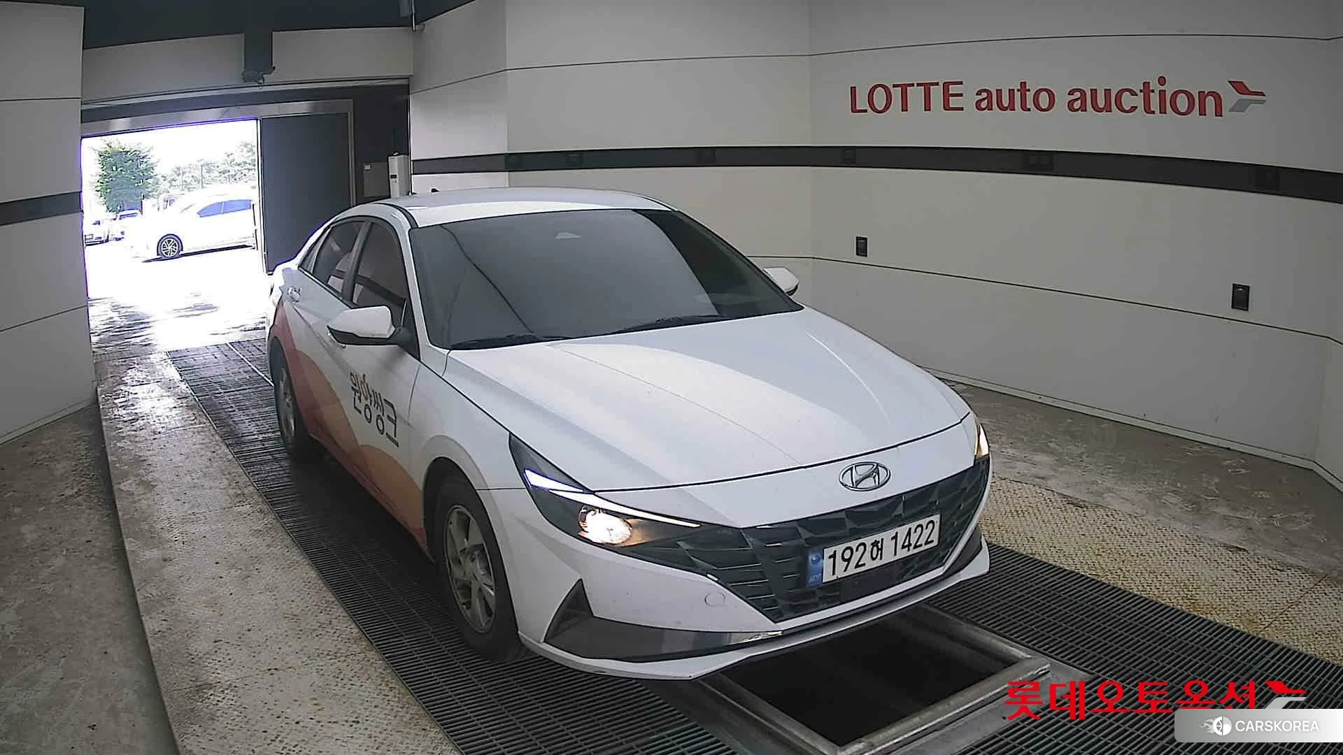 Hyundai Avante 2023 Polar White из Кореи, фото 6