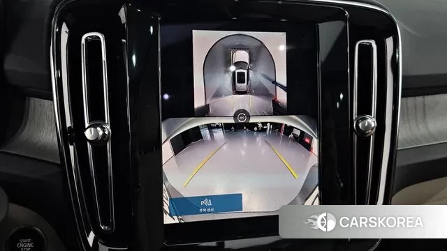 Volvo XC40 2024 Белый из Кореи, фото 6