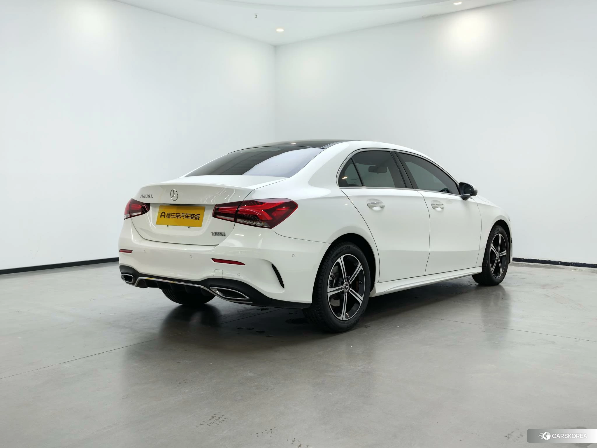 Mercedes-Benz Class A 2022 Белый из Китая, фото 6