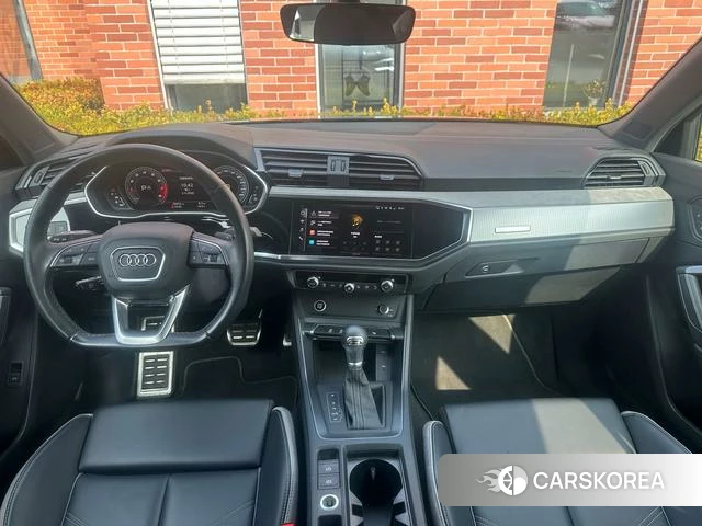 Audi Q3 2024 Темно-серый из Китая, фото 6