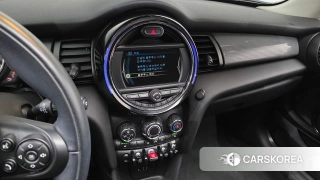 Mini Cooper D 2018 Темно-зеленый из Кореи, фото 6