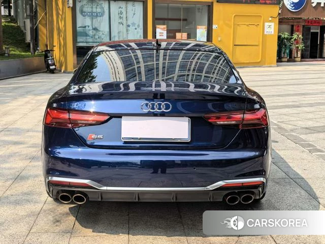 Audi S5 2023 Синий из Китая, фото 6