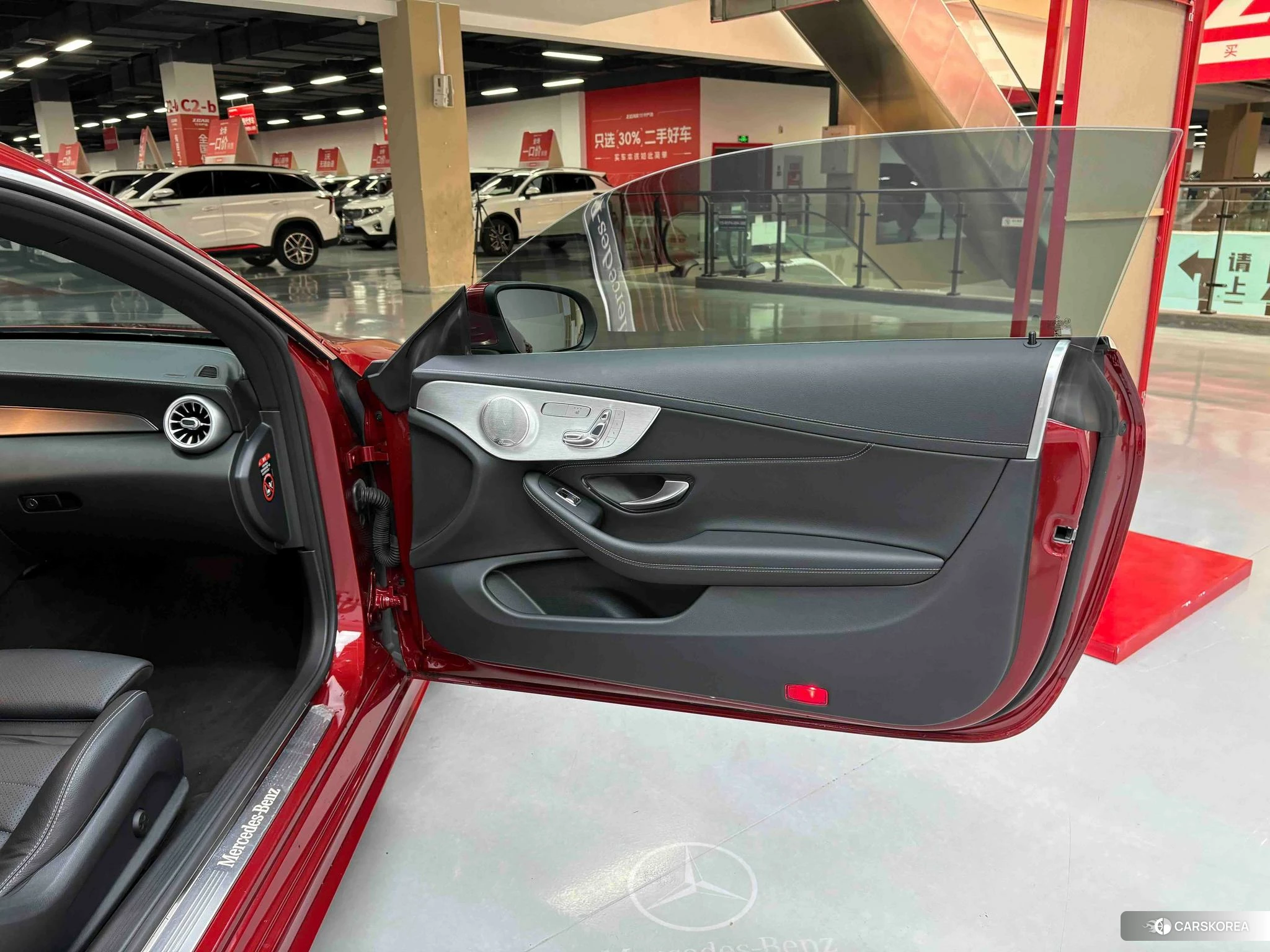 Mercedes-Benz Class C (imported) 2020 Красный из Китая, фото 6