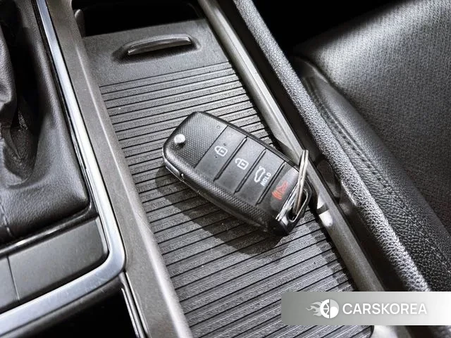 Kia The New K5 2nd generation 2018 Белый из Кореи, фото 6