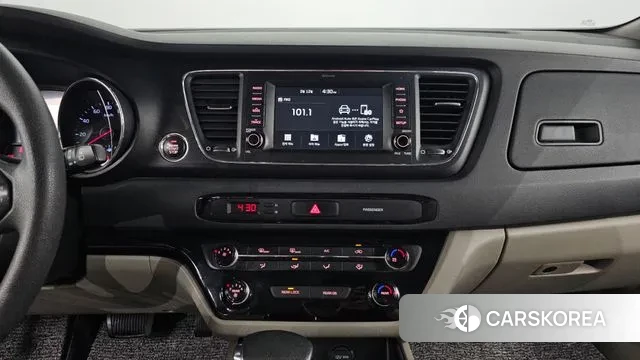 Kia The New Carnival 2018 Белый из Кореи, фото 6
