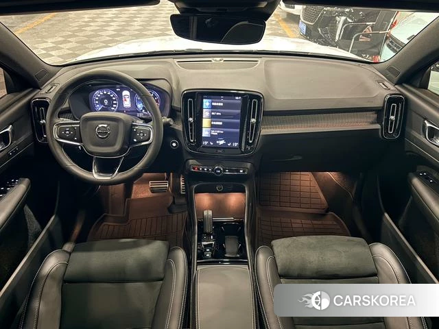 Volvo XC40 2021 Белый из Китая, фото 6