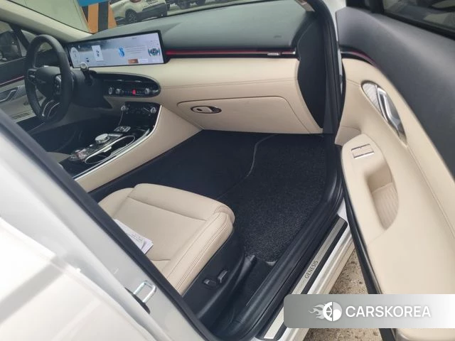 Genesis GV70 2025 Белый из Кореи, фото 6