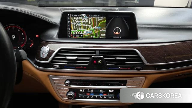 BMW 7 Series (G11) 2018 Серый из Кореи, фото 6