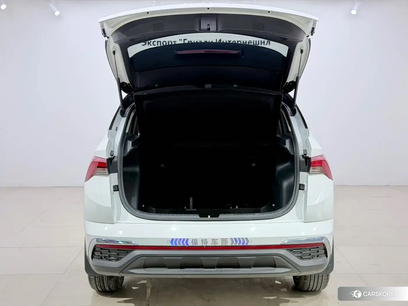 Skoda Komick 2024 Белый из Китая, фото 6
