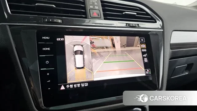 Volkswagen Tiguan Allspace 2023 Белый из Кореи, фото 6