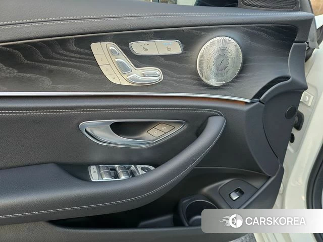 Mercedes-Benz E-Class W213 2022 Белый из Кореи, фото 6