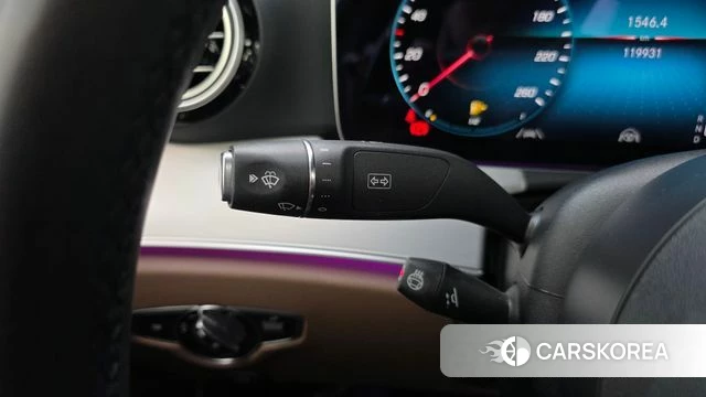 Mercedes-Benz E-Class W213 2021 Белый из Кореи, фото 6