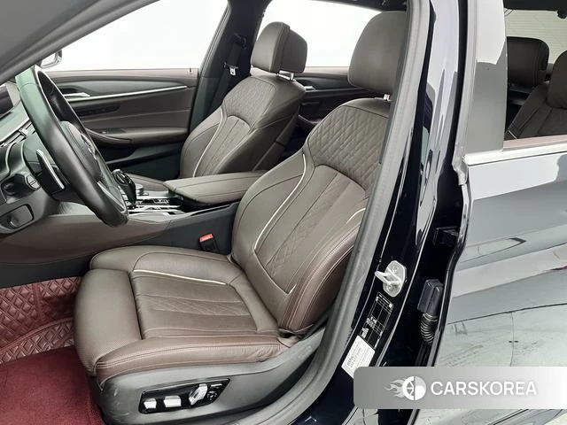 BMW 5 series 2022 Черный из Китая, фото 6
