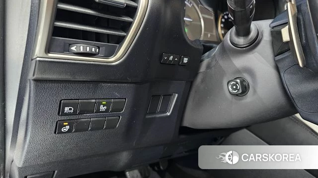 Lexus NX300h 2019 Белый из Кореи, фото 6