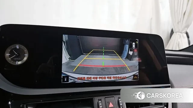 Lexus ES300h 7th generation 2024 Серый из Кореи, фото 6