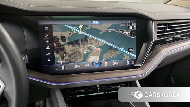 Volkswagen Touareg 3rd generation 2022 Белый из Кореи, фото 6