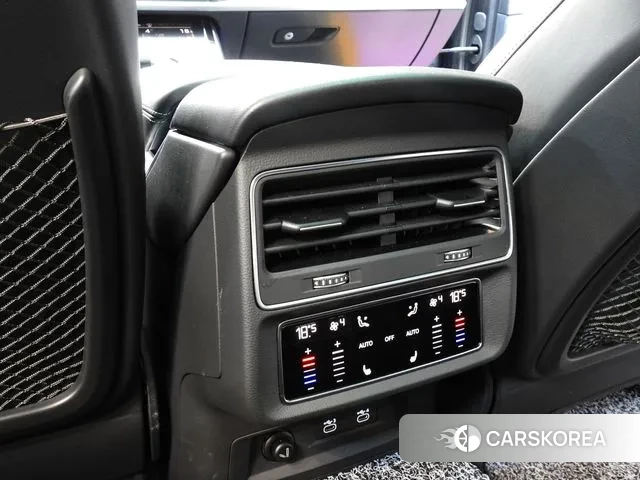 Audi Q8 (4M) 2021 Серый из Кореи, фото 6