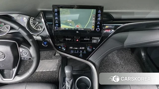 Toyota Camry (XV70) 2024 Белый из Кореи, фото 6