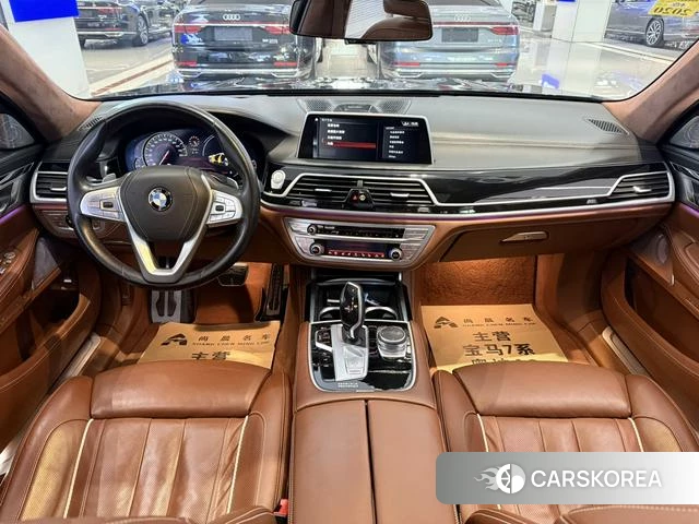 BMW 7 series 2018 Черный из Китая, фото 6