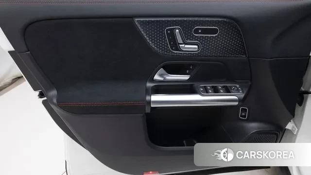 Mercedes-Benz GLA - Class H247 2025 Белый из Кореи, фото 6