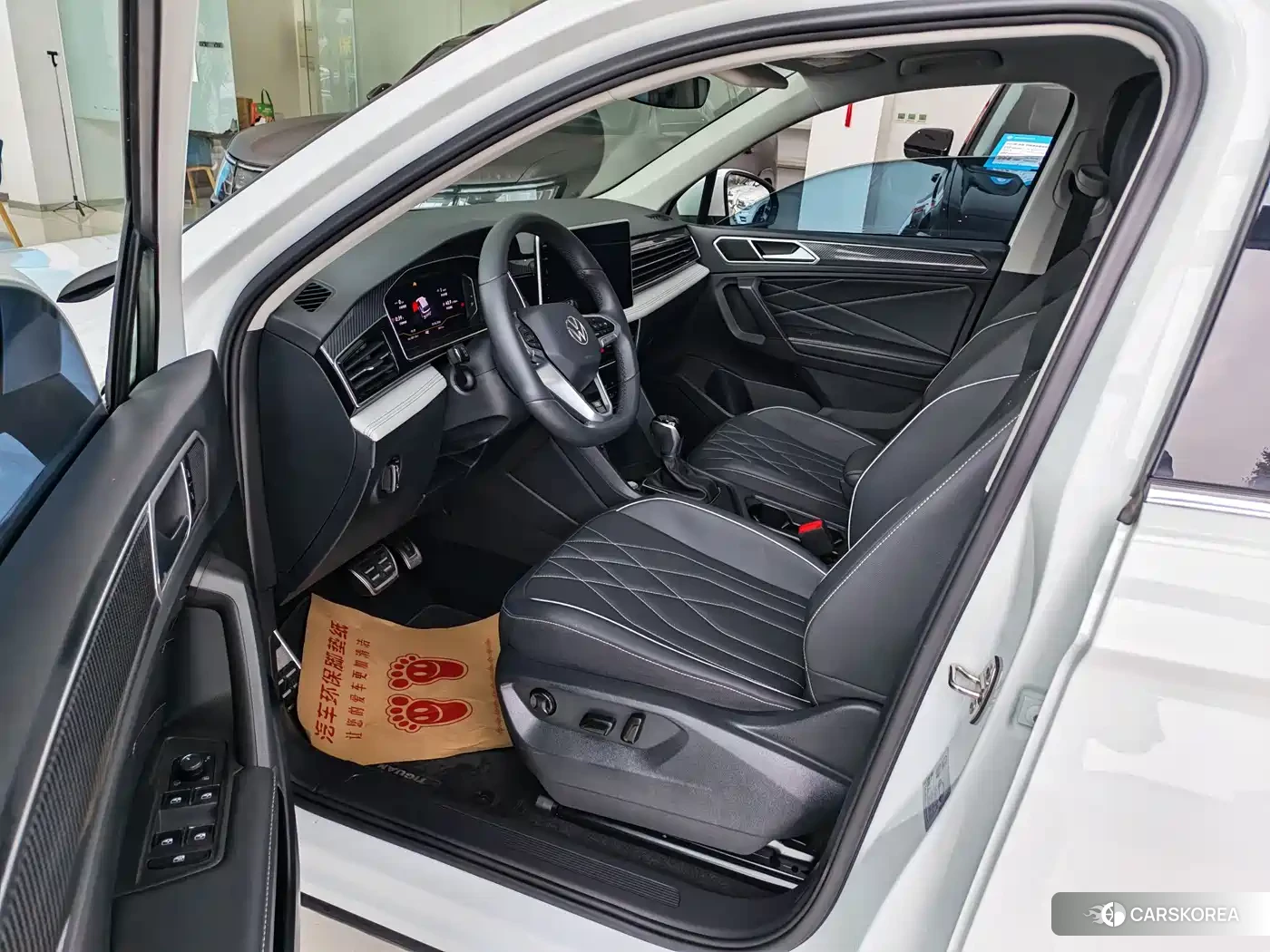 Volkswagen Tiguan L 2024 Белый из Китая, фото 6