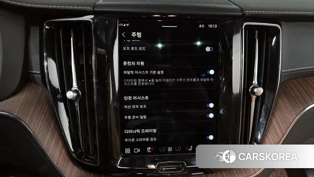 Volvo XC60 second Generation 2022 Черный из Кореи, фото 6