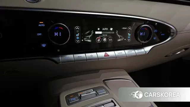 Genesis GV70 2023 Белый из Кореи, фото 6
