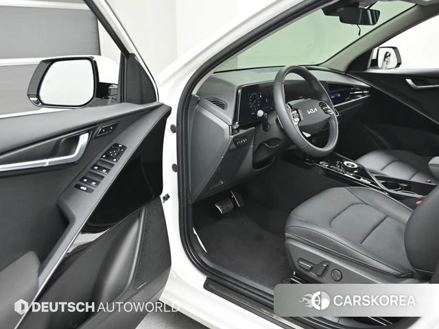 Kia Di Ol Nu Niro 2024 Белый из Кореи, фото 6