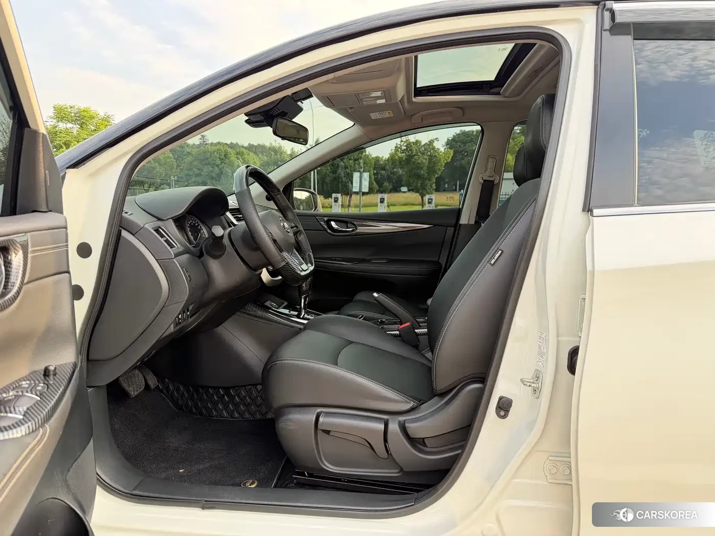 Nissan Tiida 2023 Белый из Китая, фото 6