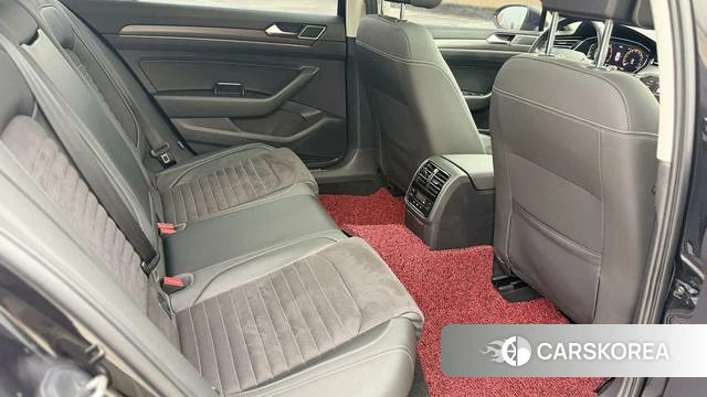 Volkswagen Magotan 2022 Черный из Китая, фото 6