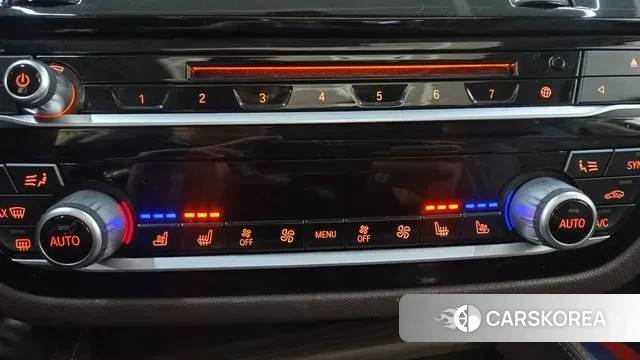 BMW 5 Series (G30) 2018 Белый из Кореи, фото 6