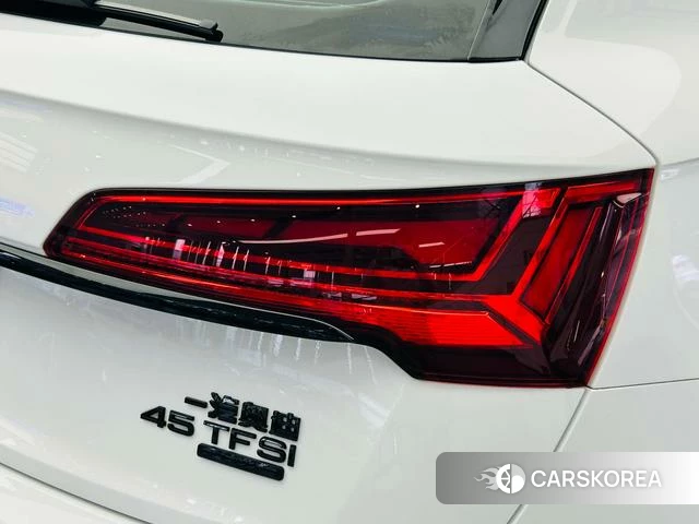 Audi Q5L 2024 Белый из Китая, фото 6