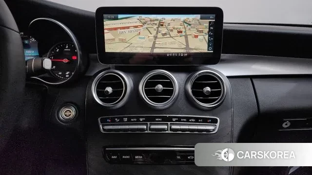 Mercedes-Benz C-Class W205 2019 Белый из Кореи, фото 6