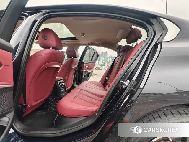 BMW 3 series 2023 Черный из Китая, фото 6