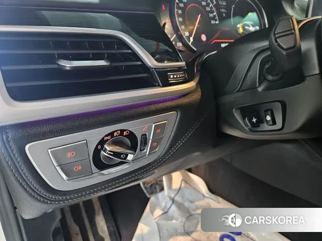 BMW 7 Series (G11) 2018 Белый из Кореи, фото 6