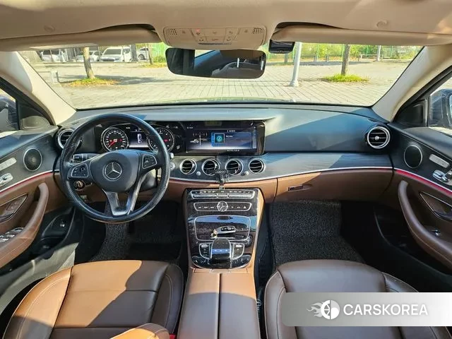 Mercedes-Benz E-Class W213 2018 Серый из Кореи, фото 6