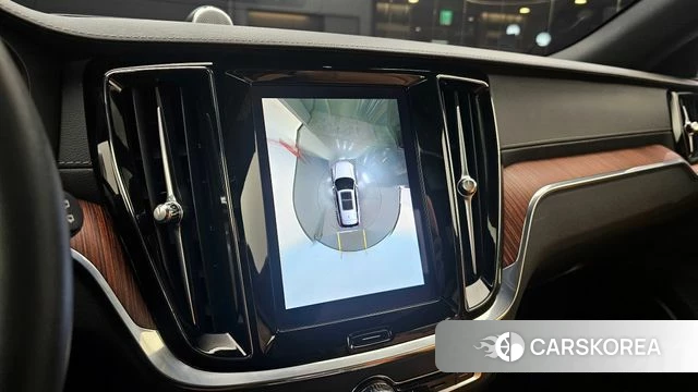 Volvo V60 Cross-Country 2nd Generation 2023 Белый из Кореи, фото 6