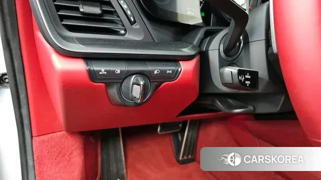 Porsche 911(992) 2023 Белый из Кореи, фото 6