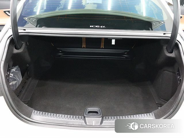 Mercedes-Benz E-Class W214 2025 Белый из Кореи, фото 6