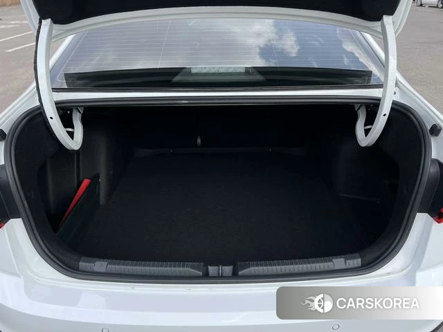 Volkswagen Bora 2023 Белый из Китая, фото 6