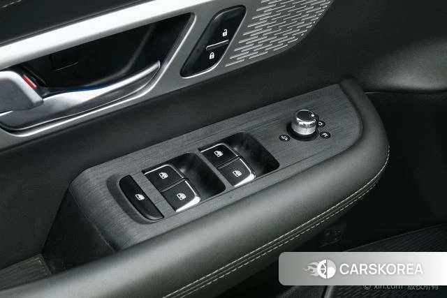 Dongfeng Fengshen Haoji 2023 Темно-серый из Китая, фото 6