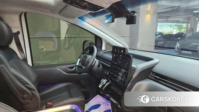 Hyundai Staria 2023 Белый из Кореи, фото 6