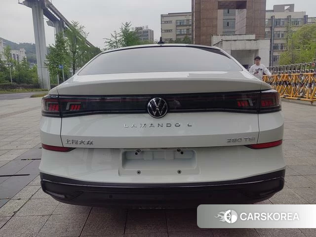 Volkswagen Lingdu 2023 Белый из Китая, фото 6