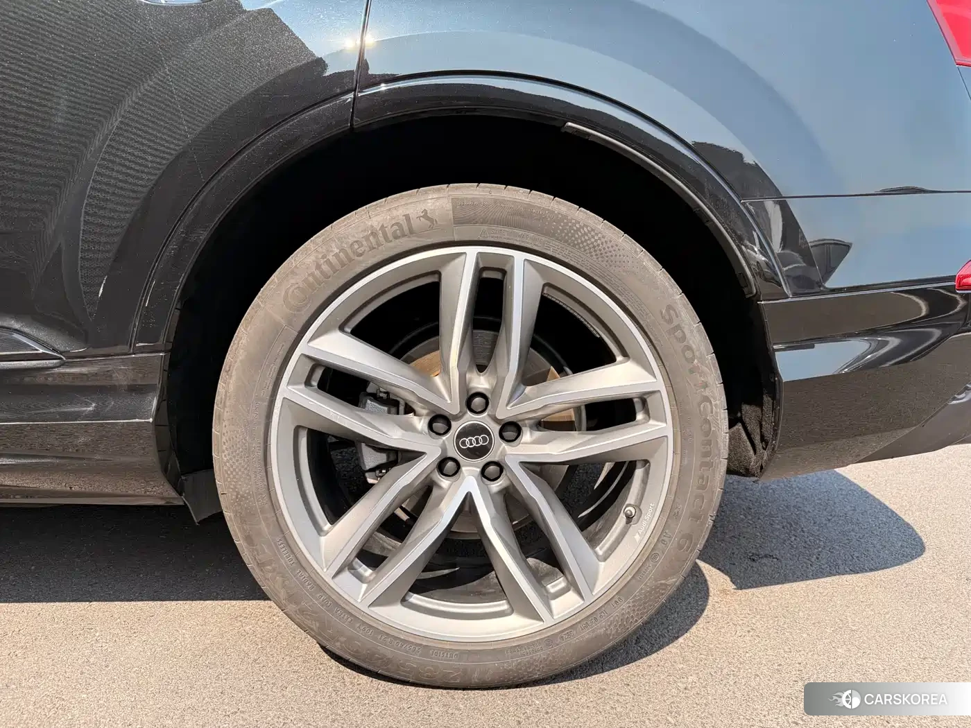 Audi Q7 2025 Черный из Китая, фото 6