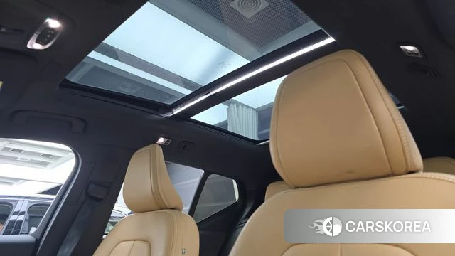 Volvo XC40 2021 Белый из Кореи, фото 6