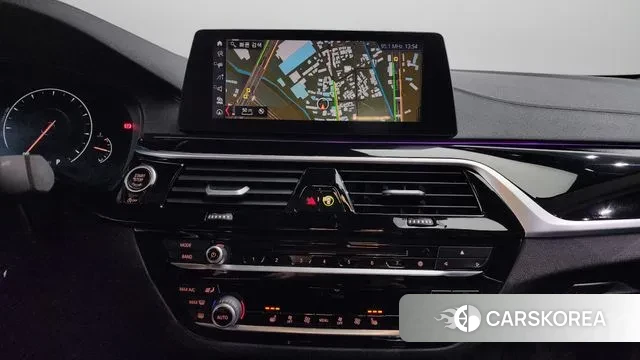 BMW 5 Series (G30) 2019 Черный из Кореи, фото 6