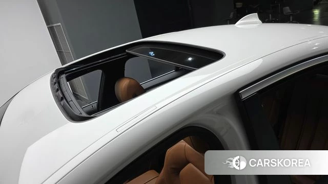 BMW 5 Series (G30) 2018 Белый из Кореи, фото 6