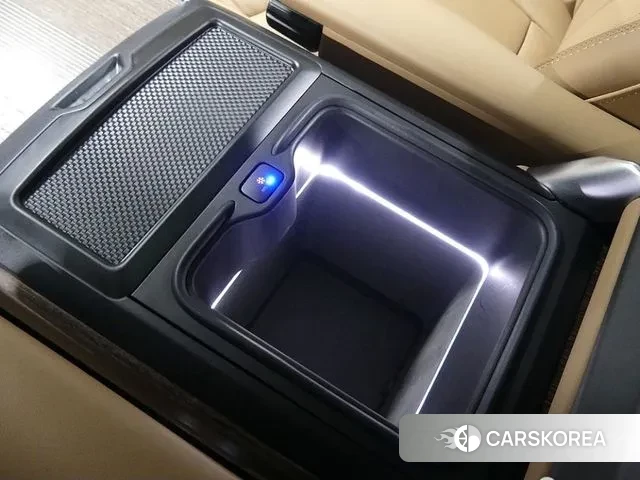 Land Rover Range Rover 5th Generation 2023 Белый из Кореи, фото 6