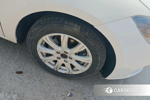 Qoros 3 2019 Белый из Китая, фото 6