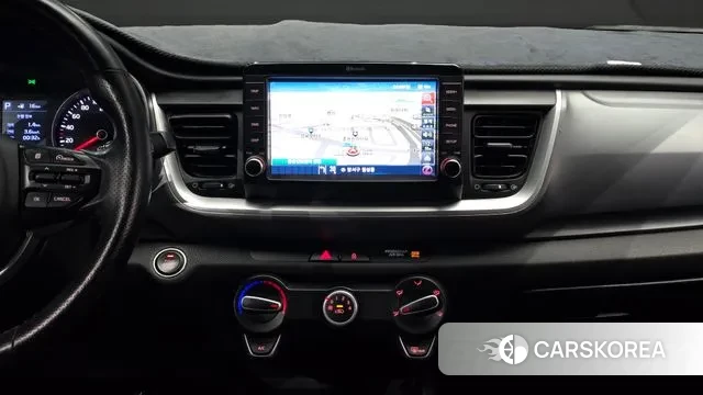 Kia Stonic 2019 Белый из Кореи, фото 6